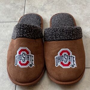 Ohio State Brown Men’s Slippers in great condition